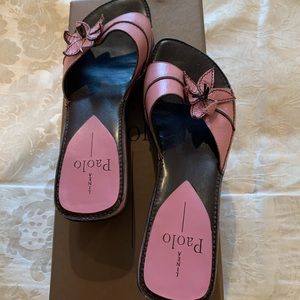 Linea Paolo Fuschia Mules in EUC Original Box
